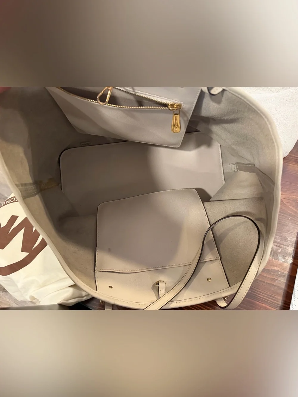 Michael Kors Jet Set Large Ivory Saffiano Leather Tote Bag Gold Tone Dust Bag